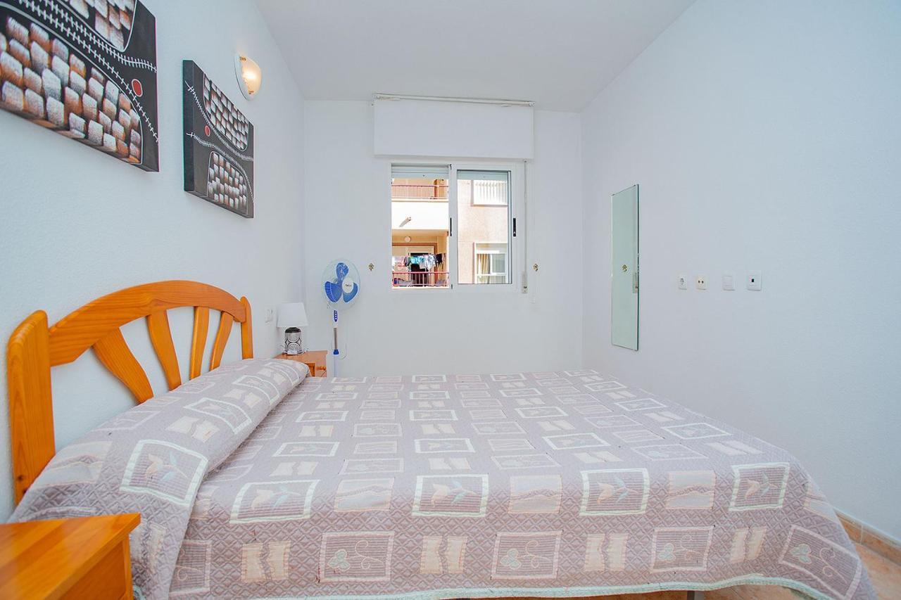 096 Pleasant Place Luis - Alicante Holiday Torrevieja Exterior photo