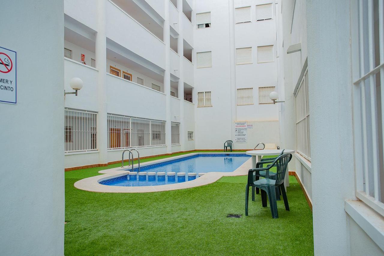 096 Pleasant Place Luis - Alicante Holiday Torrevieja Exterior photo