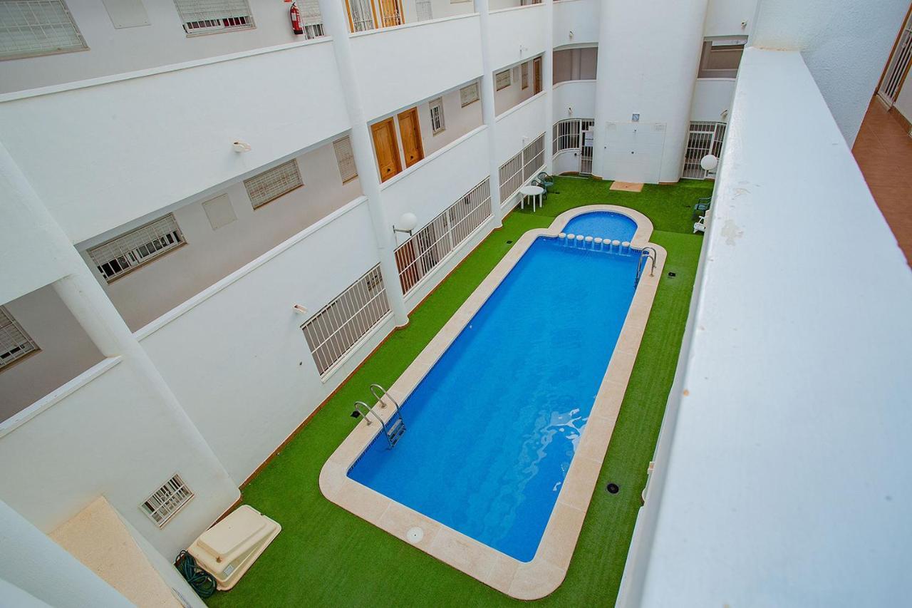 096 Pleasant Place Luis - Alicante Holiday Torrevieja Exterior photo